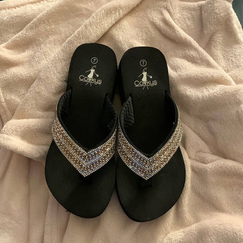 Corkys Hibiscus Black/Clear platformed sandals
